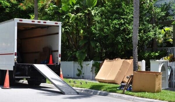 سيارات شركات نقل الاثاث في مصر